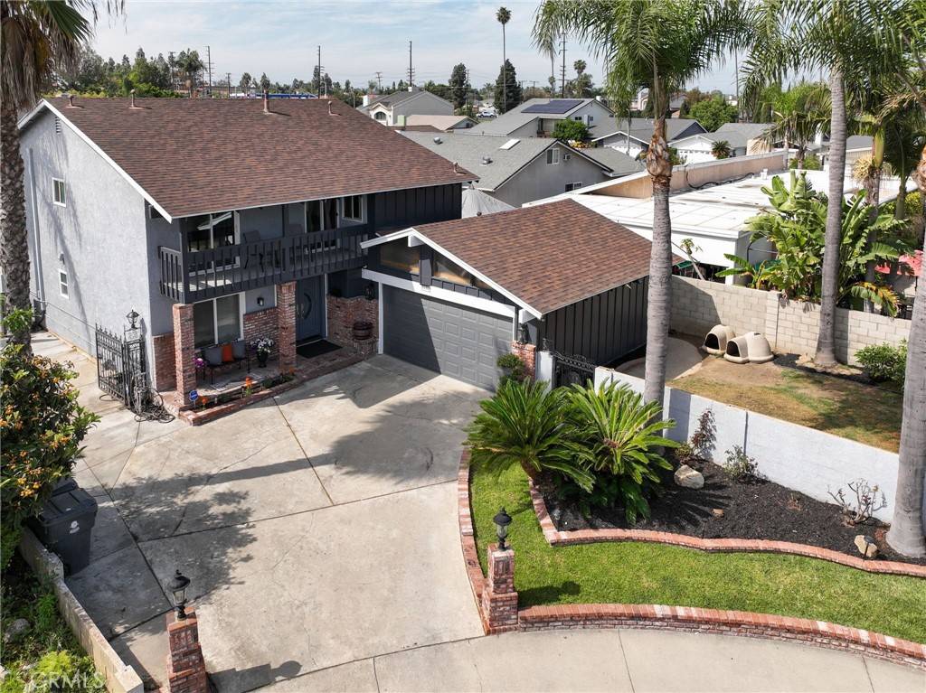 2102 Tern Bay LN, Lakewood, CA 90712