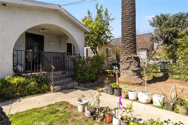 Huntington Park, CA 90255,6427 Regent ST