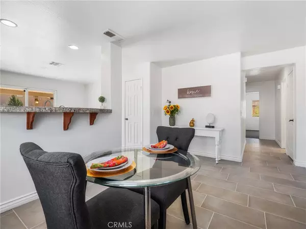 13715 Mesa View DR Victorville, CA 92392