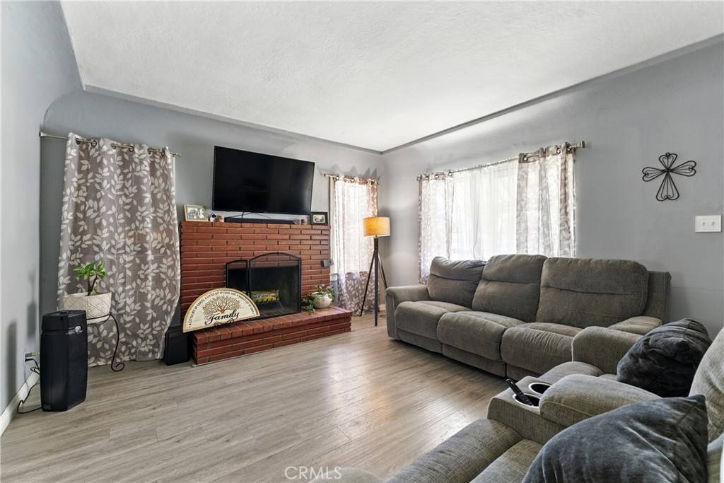 Lynwood, CA 90262,2965 Poplar DR