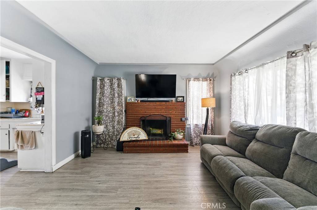 Lynwood, CA 90262,2965 Poplar DR