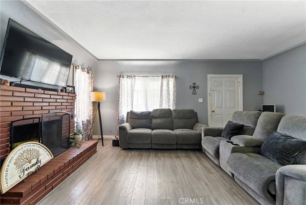 Lynwood, CA 90262,2965 Poplar DR