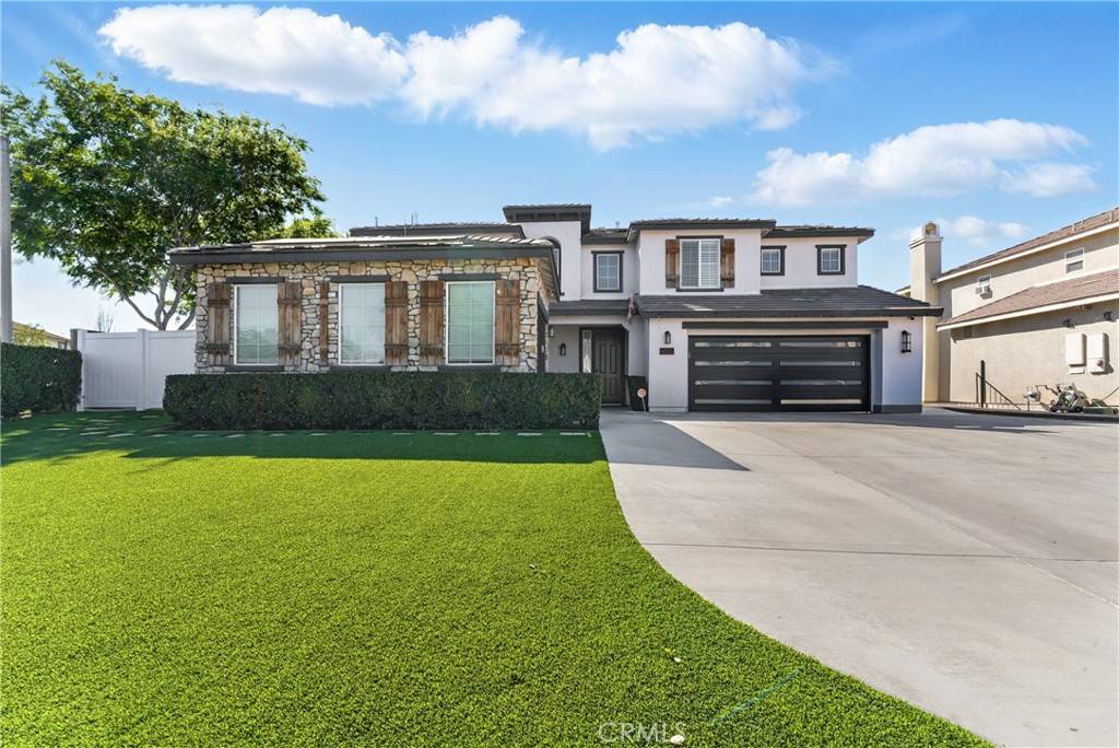 Eastvale, CA 92880,5999 Pinegrove PL