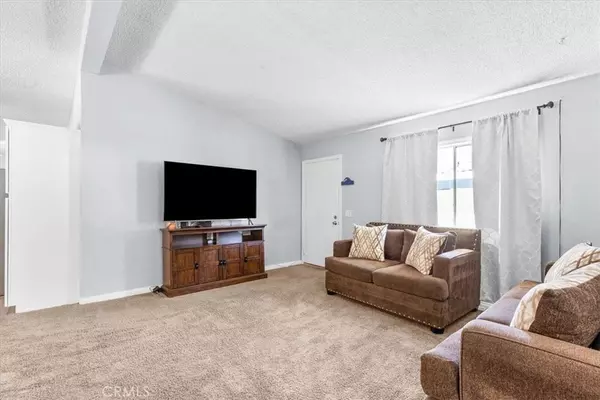 La Verne, CA 91750,2755 Arrow Hwy #73