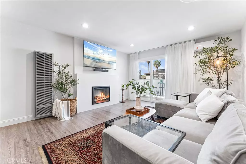 Long Beach, CA 90802,453 Almond AVE #4