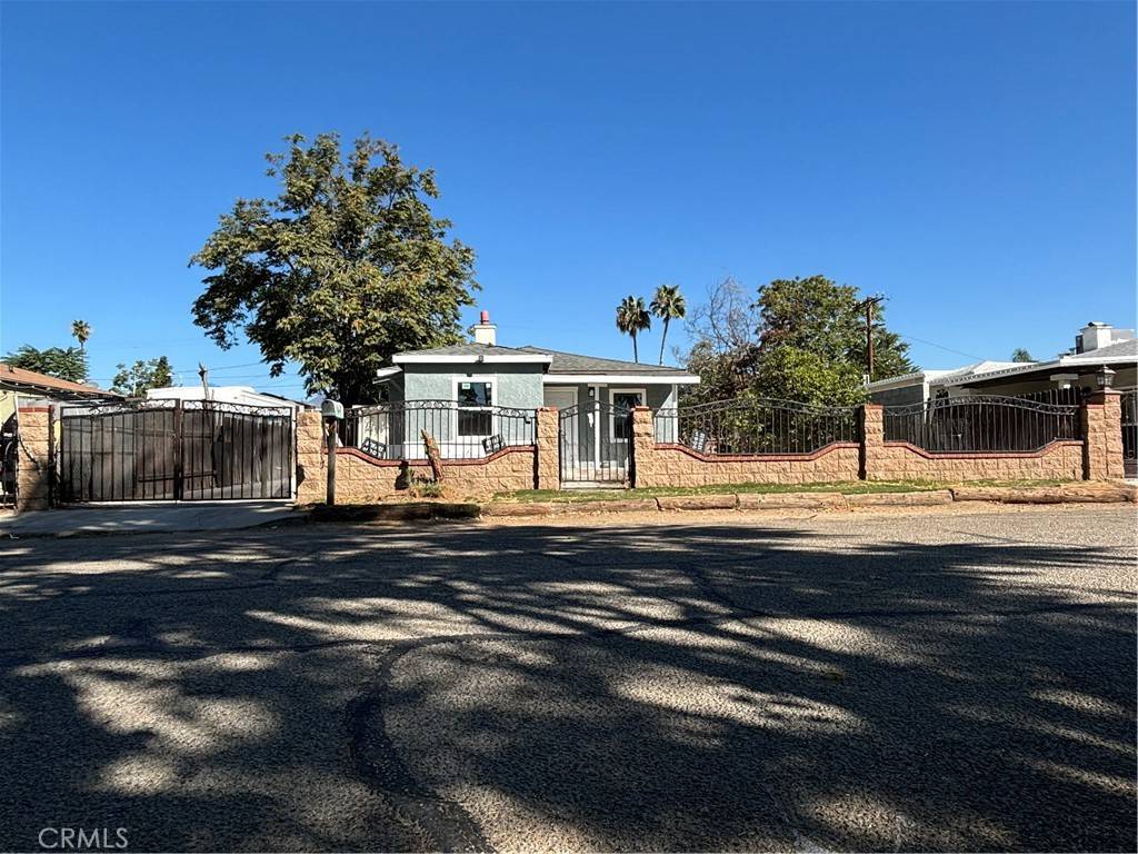25170 Elmo DR, San Bernardino, CA 92404