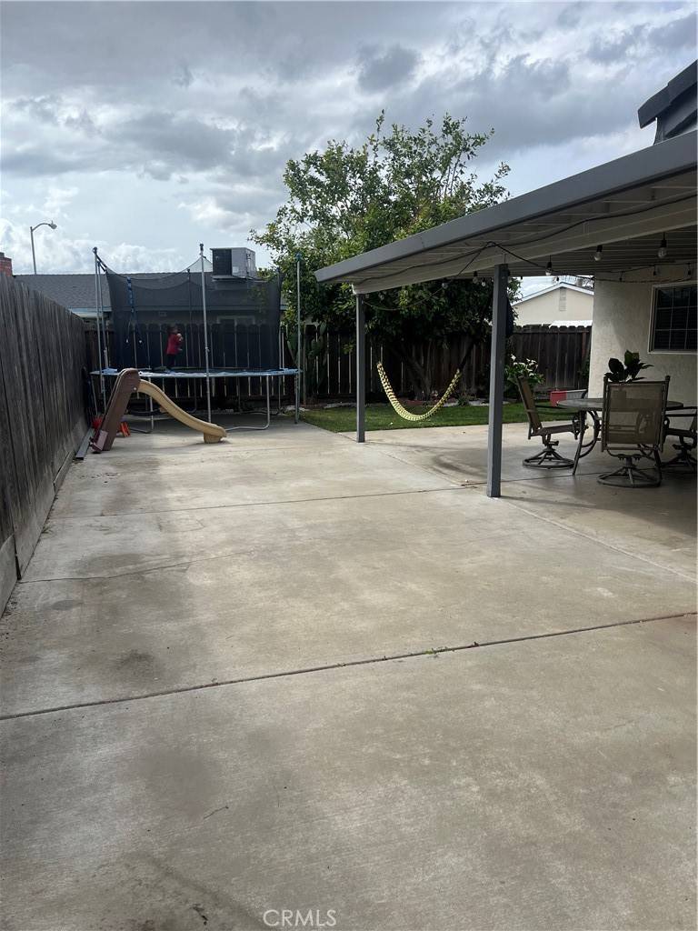 Manteca, CA 95337,889 MAGRATH AVE
