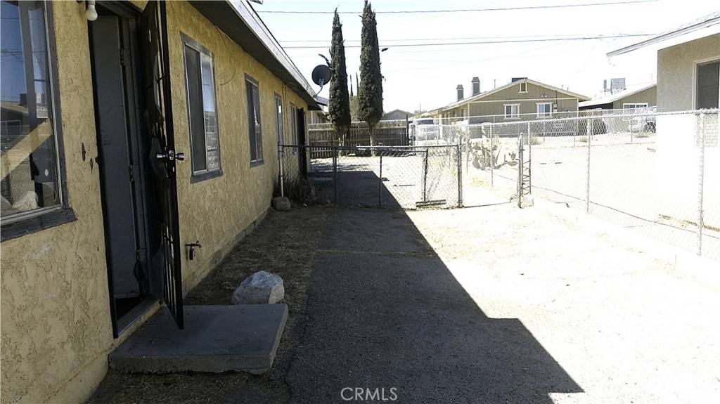 Hesperia, CA 92345,16601 Willow ST