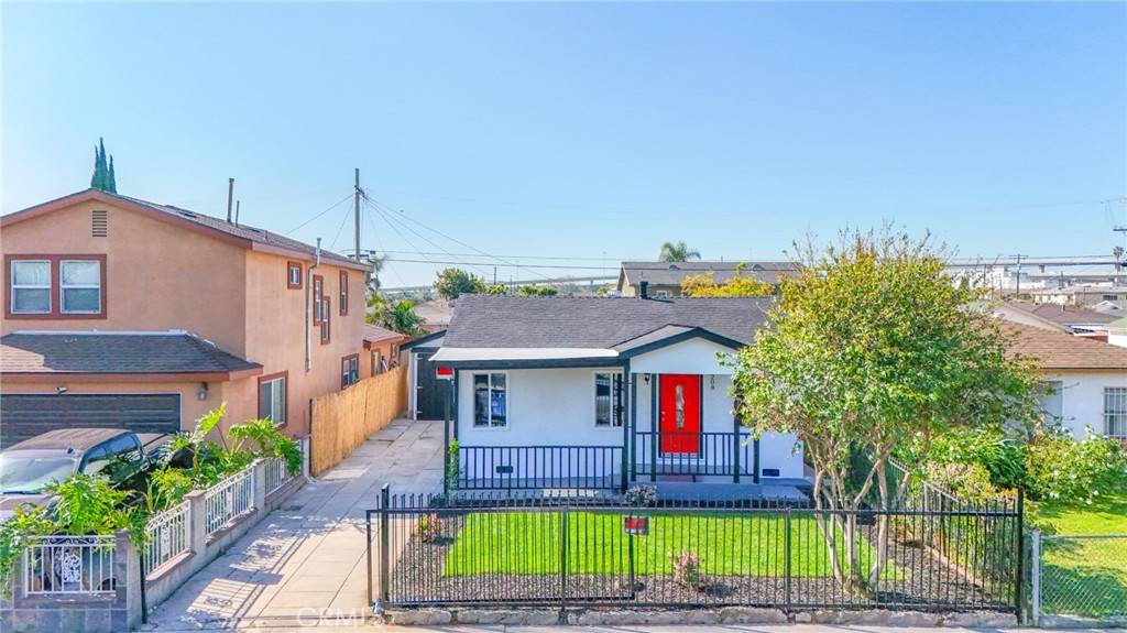 Los Angeles, CA 90061,208 W 111th ST