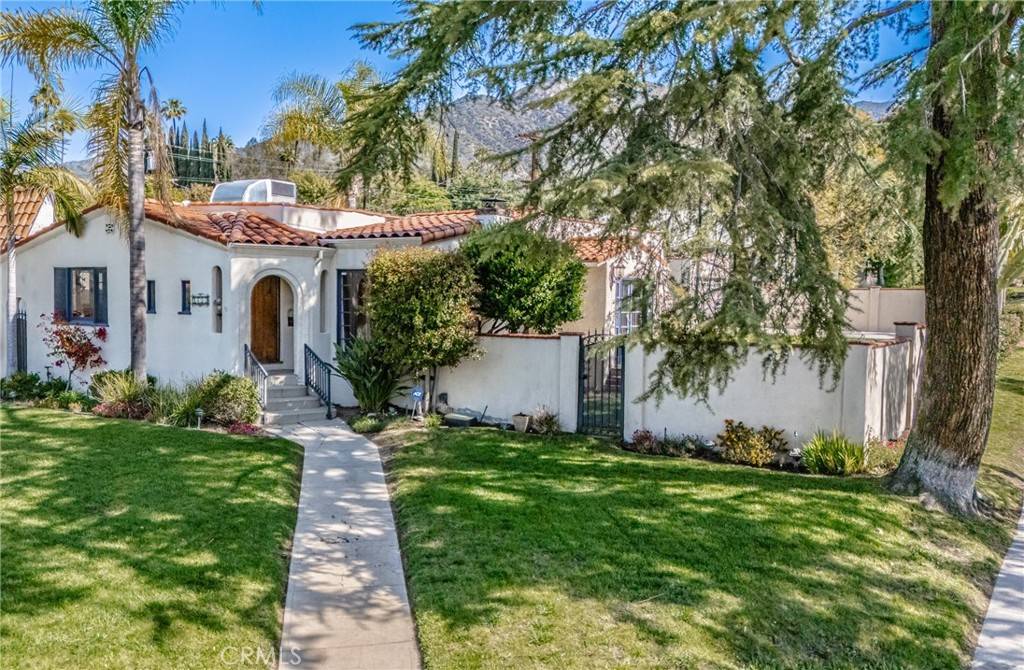 Glendale, CA 91201,1633 Bel Aire DR