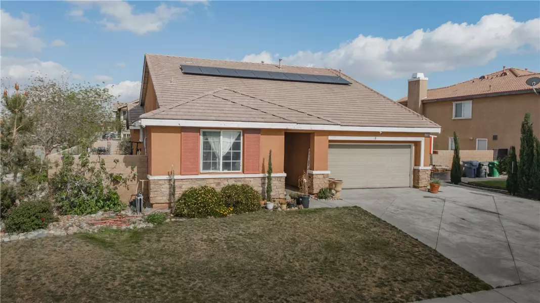 37306 Massa CT, Palmdale, CA 93552