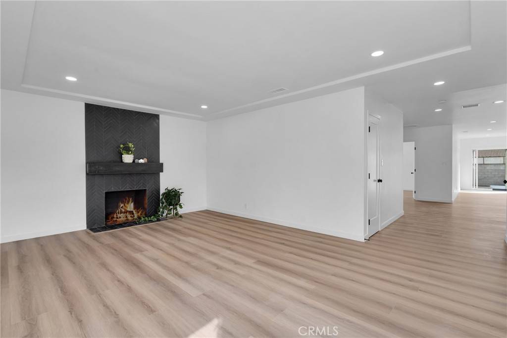 Downey, CA 90241,10334 Bellman AVE