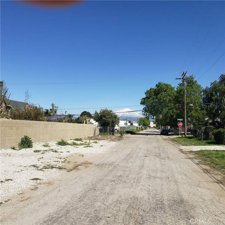 San Bernardino, CA 92408,0 E San Jacinto ST