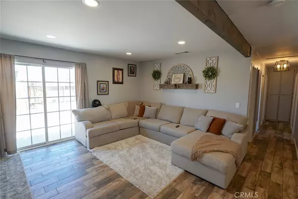 Apple Valley, CA 92308,21018 Little Beaver RD