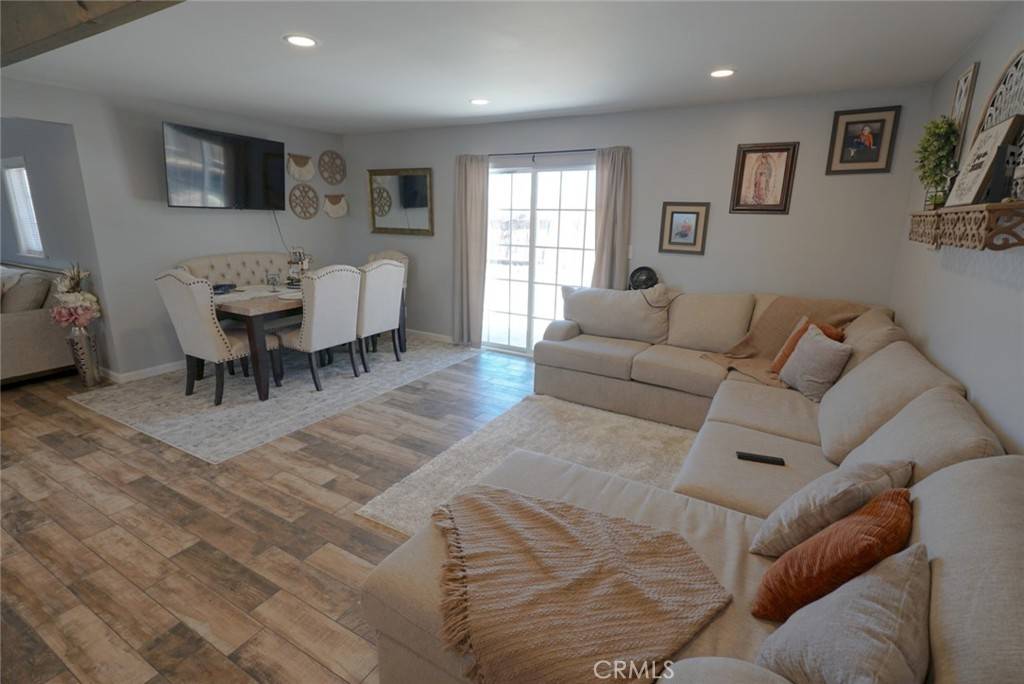Apple Valley, CA 92308,21018 Little Beaver RD