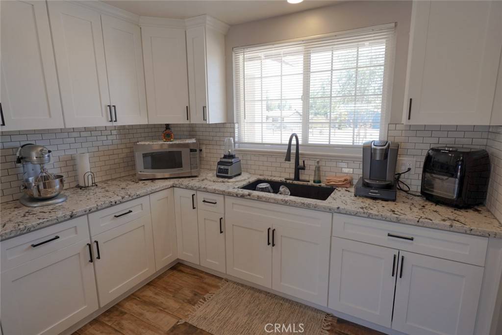 Apple Valley, CA 92308,21018 Little Beaver RD