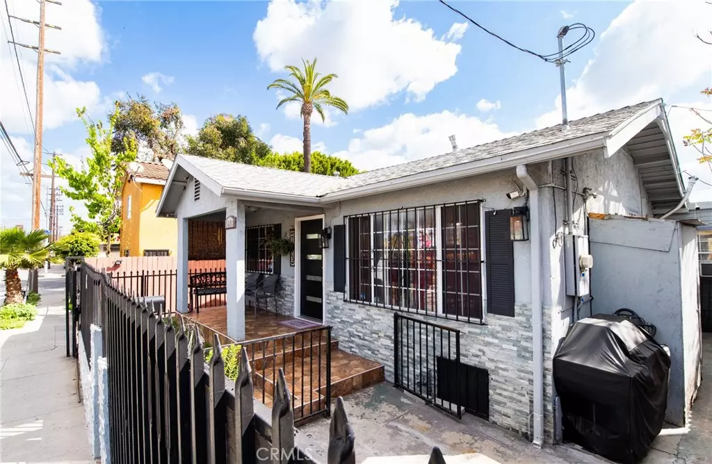 Los Angeles, CA 90011,5608 Hooper AVE