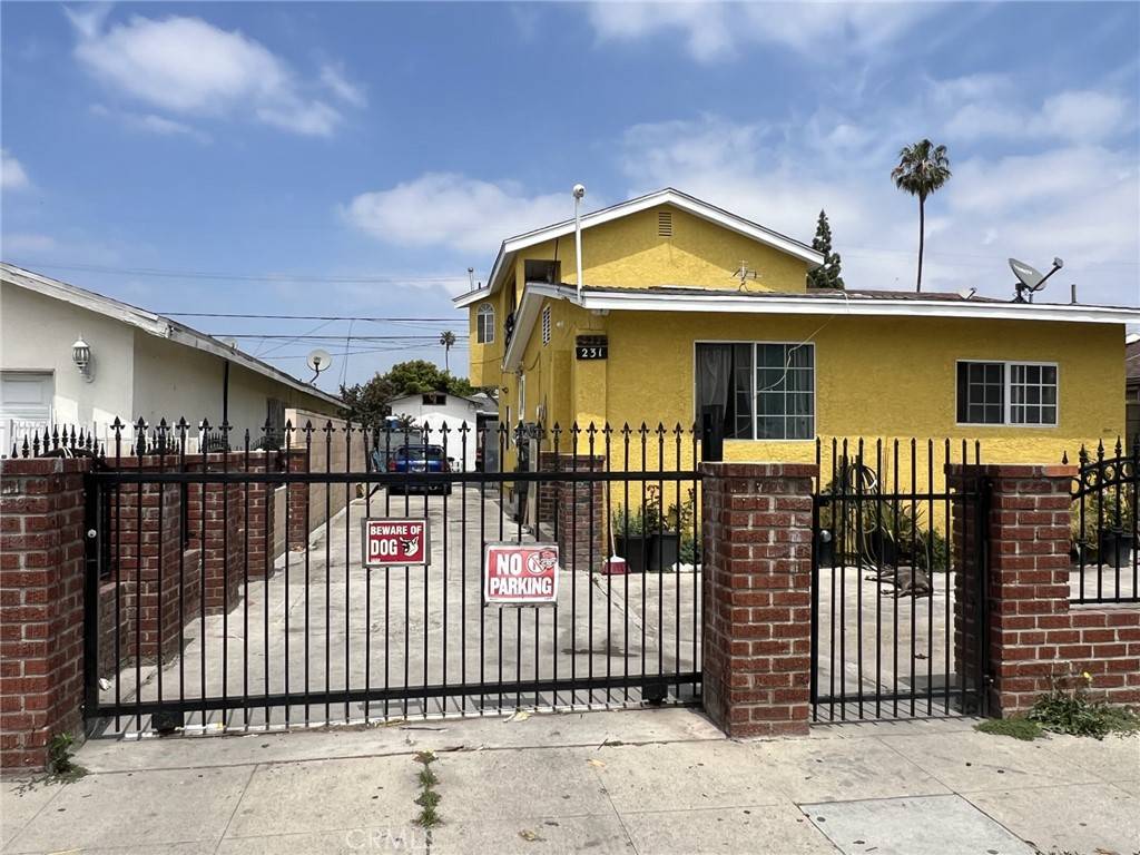 Los Angeles, CA 90003,231 E 88th PL