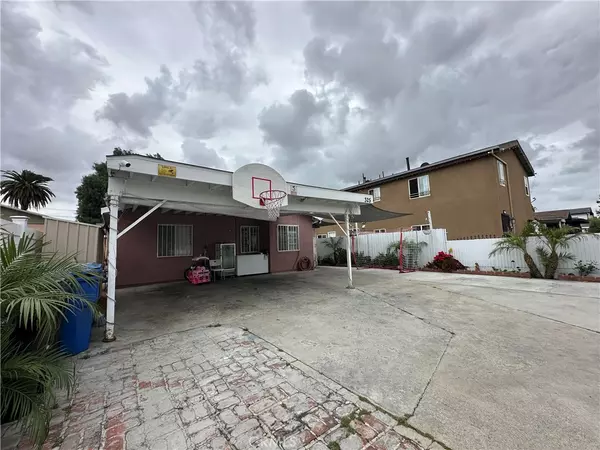 Los Angeles, CA 90003,323 E 107th ST