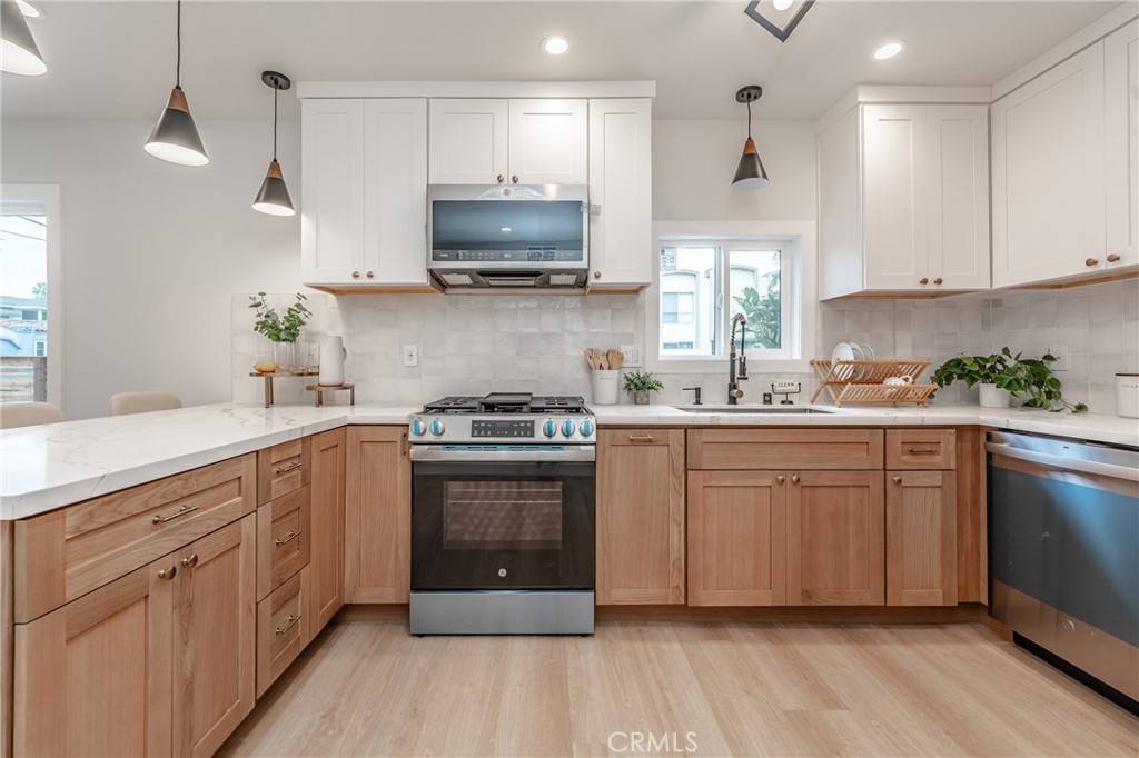 Los Angeles, CA 90034,8629 Guthrie AVE