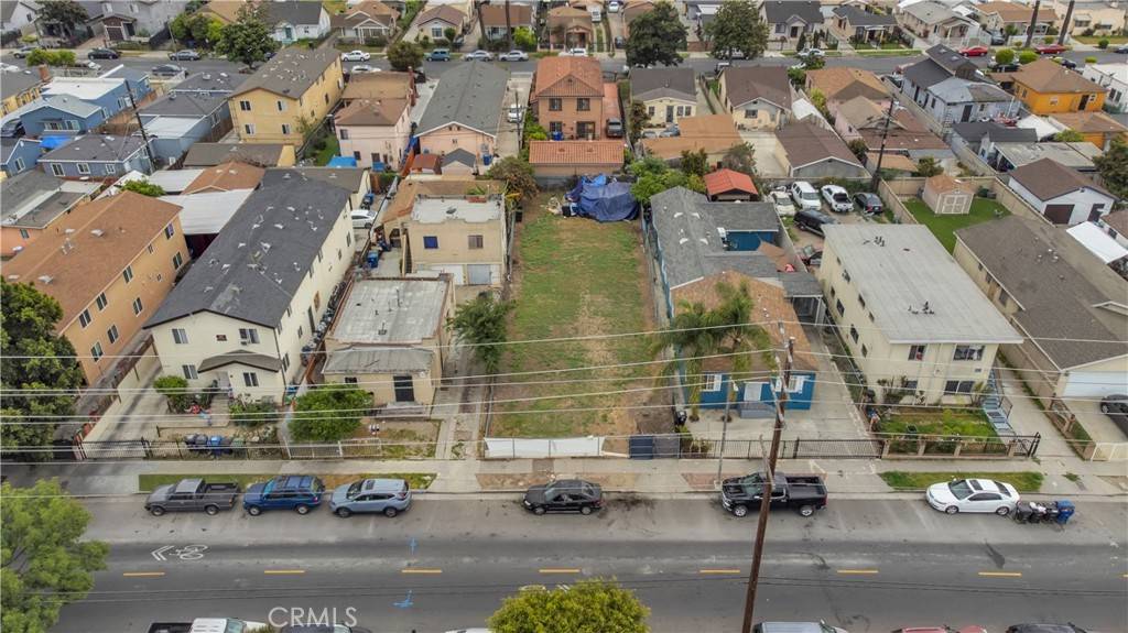 Los Angeles, CA 90003,214 W 92nd ST