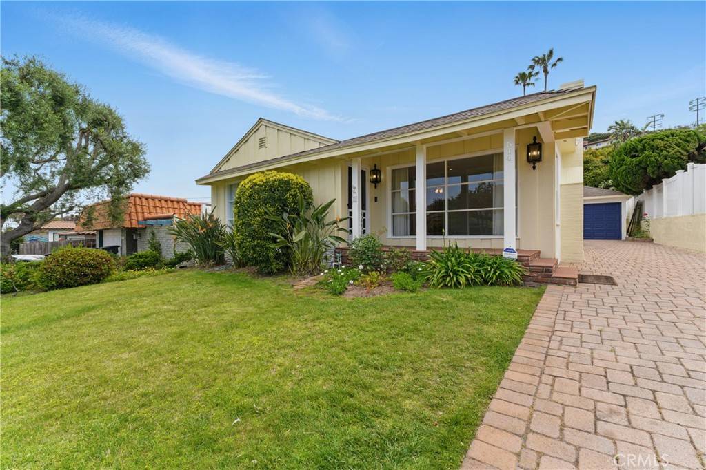 Redondo Beach, CA 90277,544 Calle Mayor