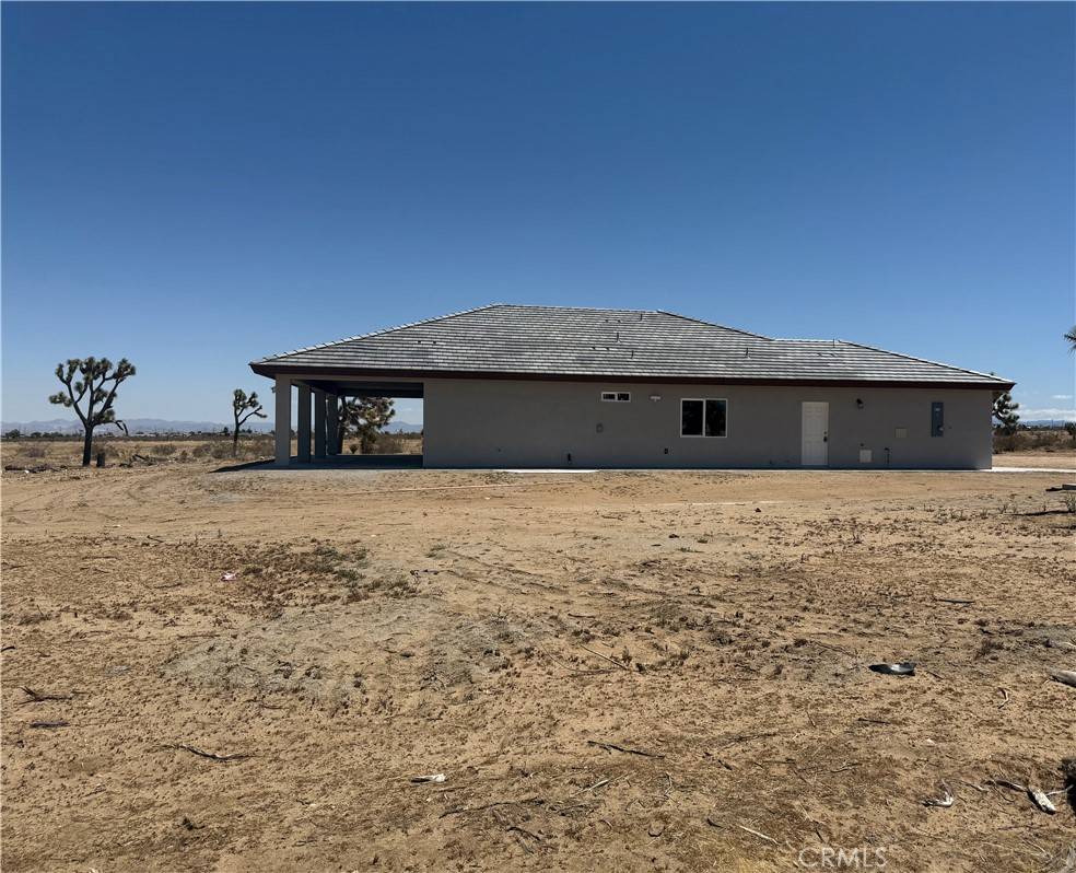 Phelan, CA 92371,6472 Cayucos DR