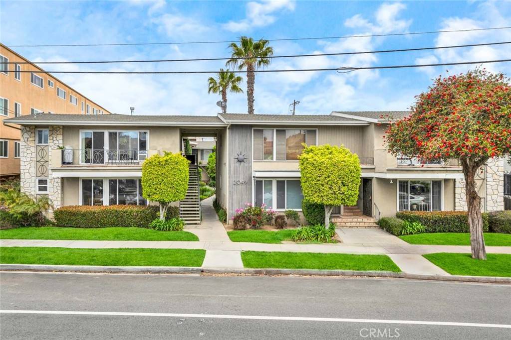 Long Beach, CA 90814,2049 E 3rd ST #3