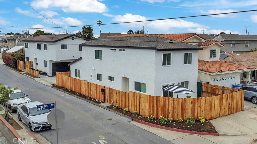 1121 1123 E Opp ST, Wilmington, CA 90744
