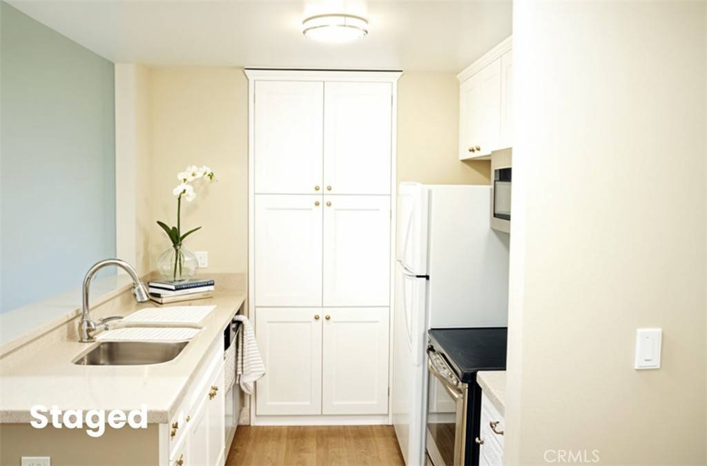 Torrance, CA 90502,832 Coriander DR #B