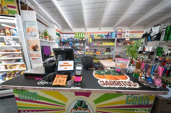 Huntington Park, CA 90255,8506 Santa Fe AVE
