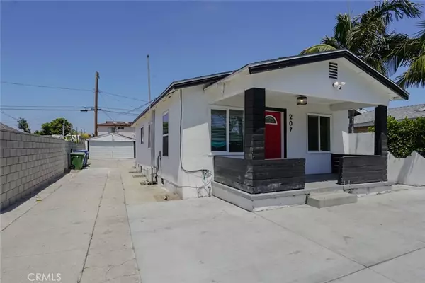 Los Angeles, CA 90003,207 E 82nd ST