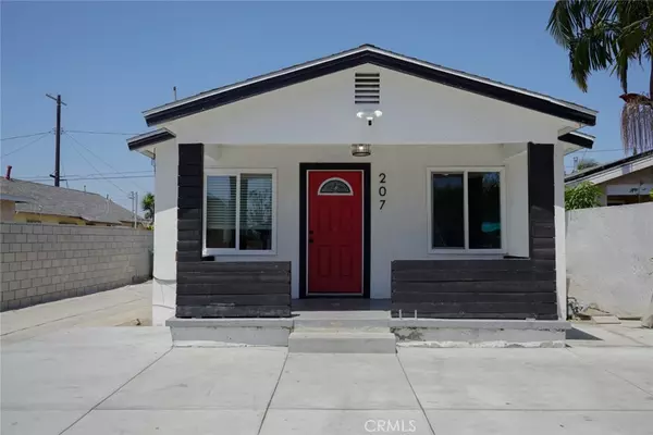 Los Angeles, CA 90003,207 E 82nd ST