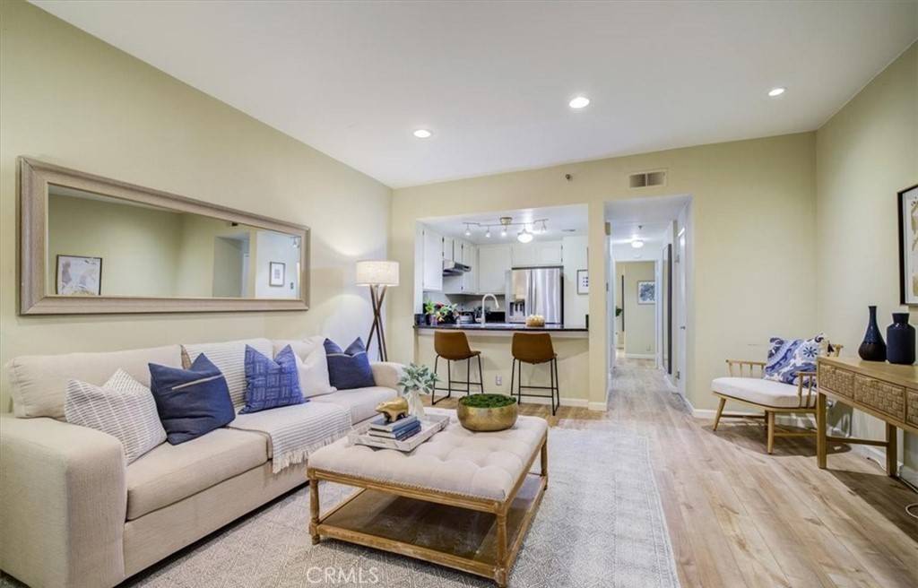 720 W 4th ST #112, Long Beach, CA 90802