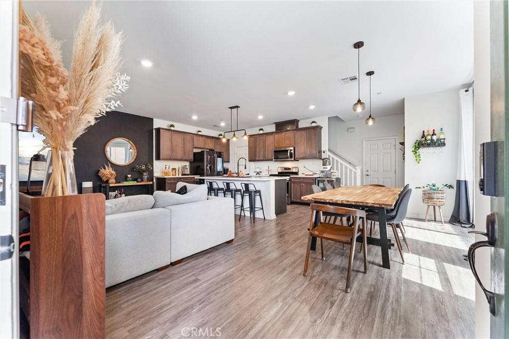 Chino, CA 91708,7469 Brahman LN