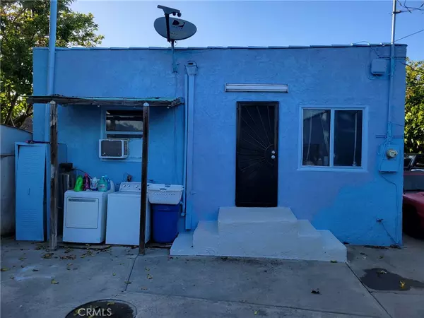 Compton, CA 90222,2112 E Lucien ST
