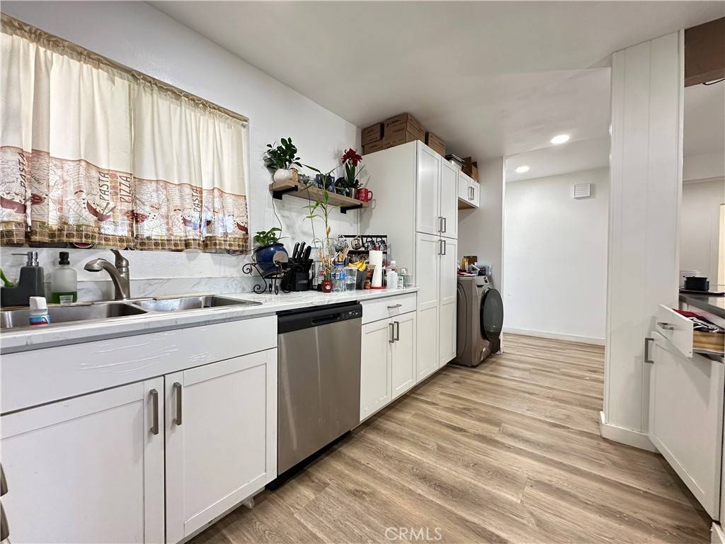San Jacinto, CA 92583,309 Santo DR