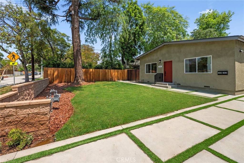 Pasadena, CA 91107,160 S Altadena DR