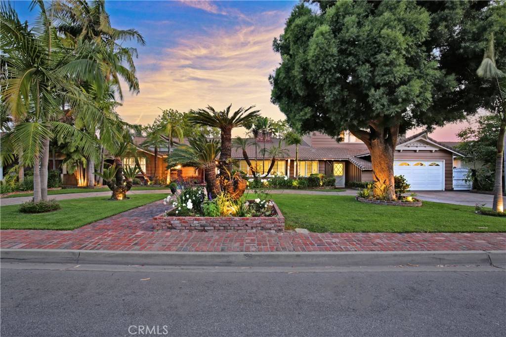 Downey, CA 90240,9122 Gainford ST