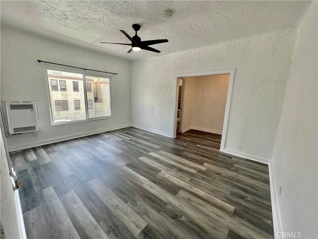 Los Angeles, CA 90038,823 N Gower ST