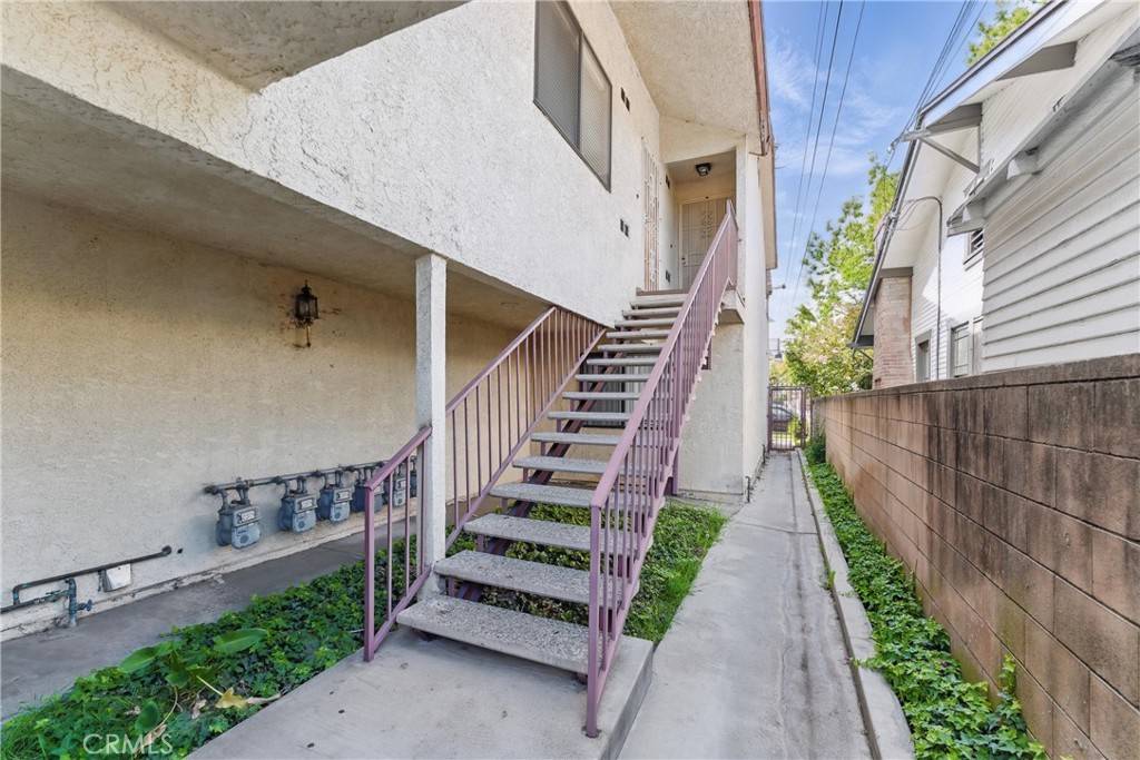 Bellflower, CA 90706,9504 Harvard ST #107