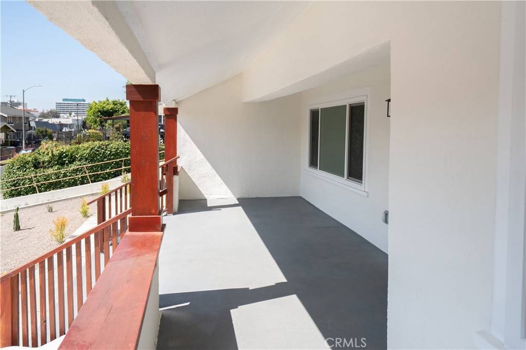 Los Angeles, CA 90057,247 S Benton WAY