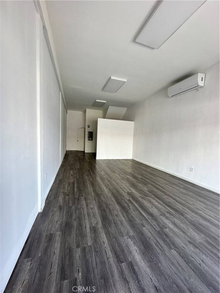 Huntington Park, CA 90255,2618 Saturn AVE