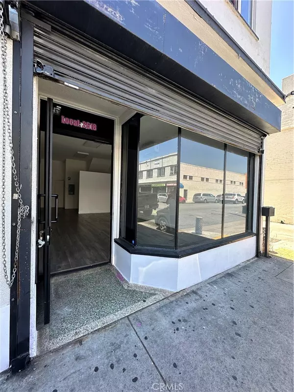 Huntington Park, CA 90255,2618 Saturn AVE