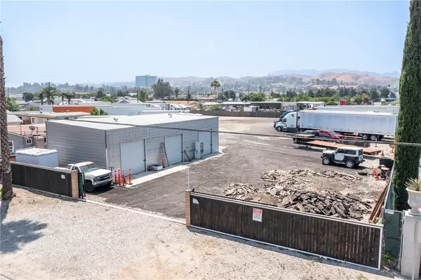 455 E Caroline ST, San Bernardino, CA 92408