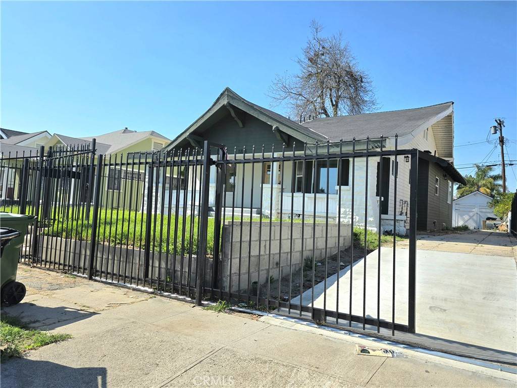 West Los Angeles, CA 90034,1225 W 41st