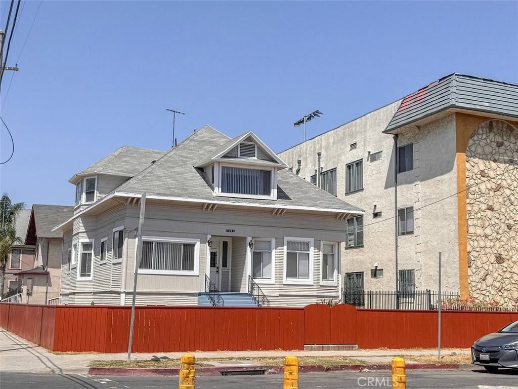 1051 W 18th ST, Los Angeles, CA 90015