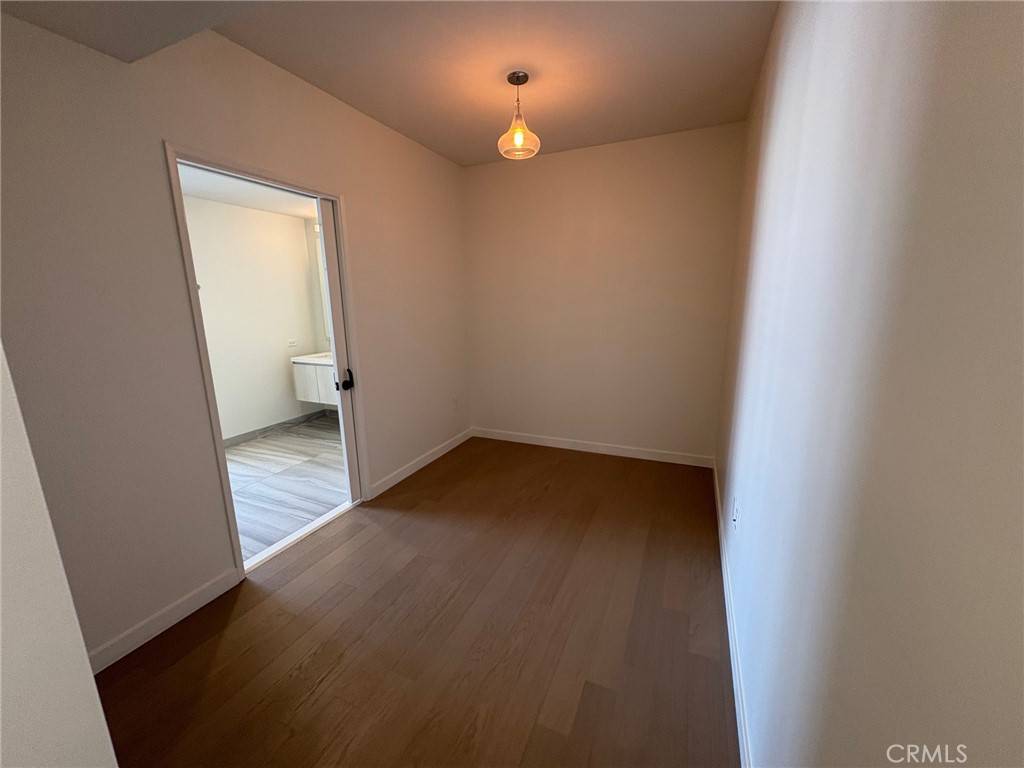 Los Angeles, CA 90015,1050 S Grand AVE #1108