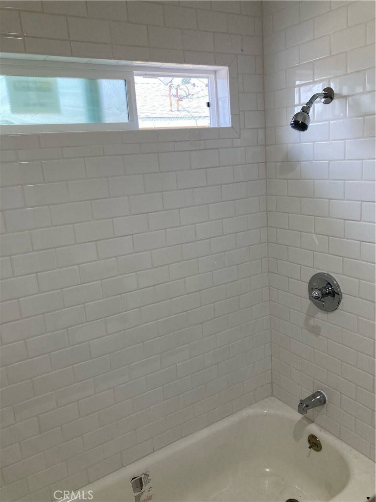 South Gate, CA 90280,9235 Otis ST #B