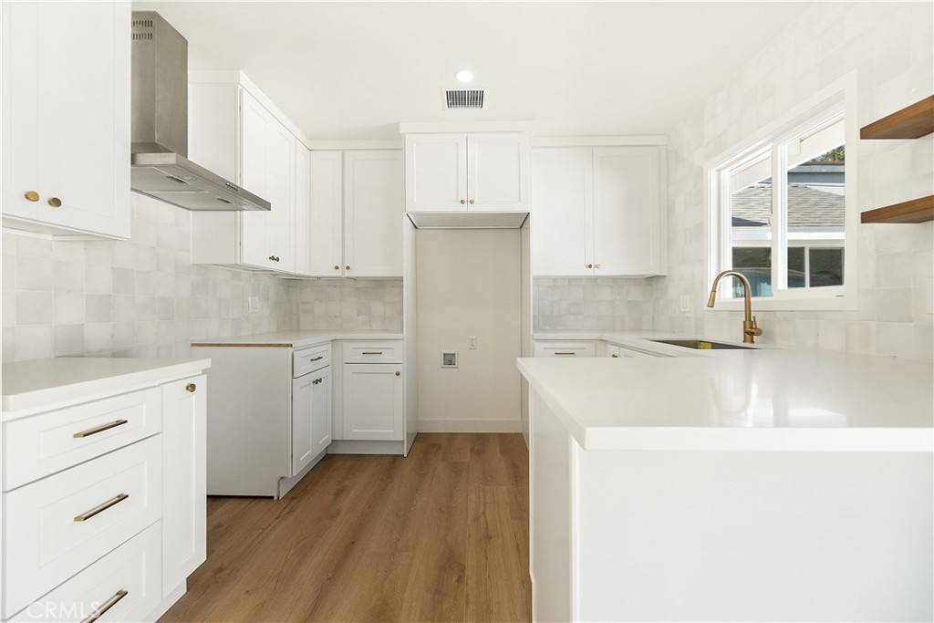 Long Beach, CA 90813,1027 E 10th St